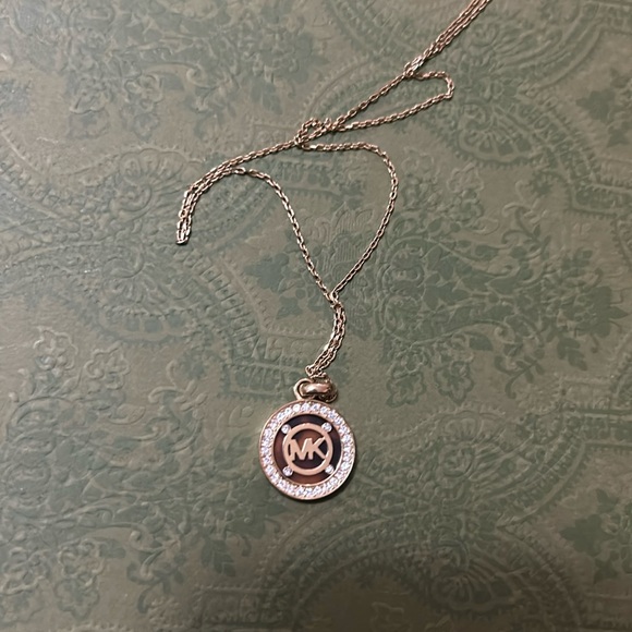Michael Kors Gold Chain Crystal Pave Disk Tortoise Charm Necklace - Picture 2 of 6